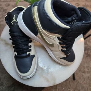 Jordan Kids Sneakers - Black and Gold Accents